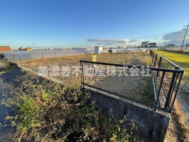 ６１６２９　瑞穂市美江寺土地の外観