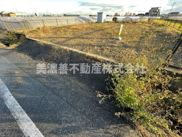 ６１６２９　瑞穂市美江寺土地の外観