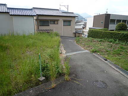 安芸郡海田町石原　土地の前面道路含む現地写真