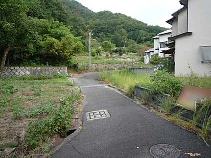 安芸郡海田町石原　土地の前面道路含む現地写真