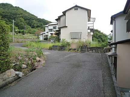 安芸郡海田町石原　土地の前面道路含む現地写真