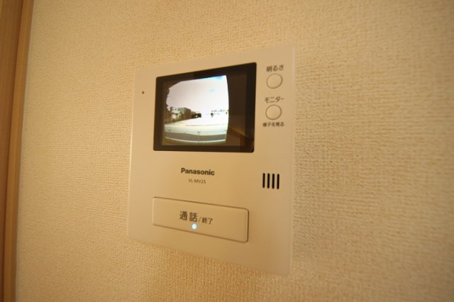アスカ　E棟のセキュリティ|モニター付きインターホンです
