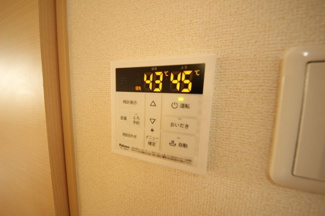 【設備】 | アスカ　E棟 | 給湯パネルです
