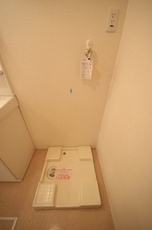 【洗面所】 | アスカ　E棟 | 室内洗濯機置場です