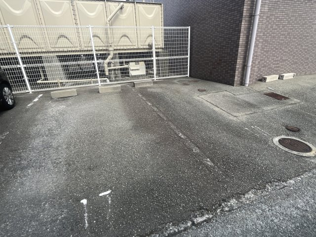 サンプレイス網干駅前の駐車場