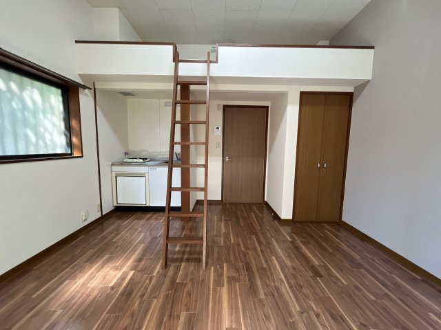 Ｍハイツ城北の居間・リビング