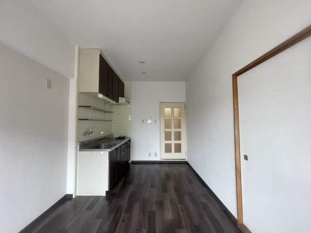 リゾティ英賀保の居間・リビング