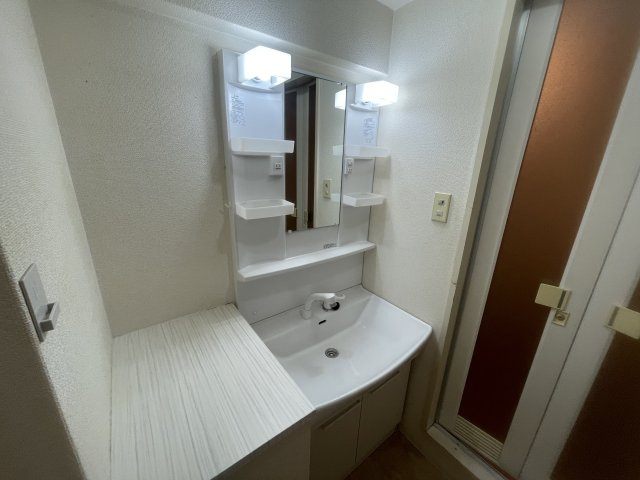 リゾティ英賀保の洗面所