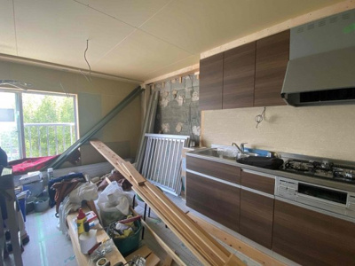 【洋室】 | 佐の弥マンション | 廃材等は、入居時には撤去します