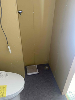 【設備】 | 佐の弥マンション | 洗濯機置き場