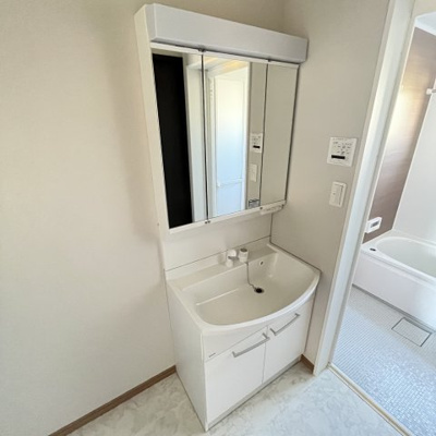 【独立洗面台】 | プランドール ルミナス石畑