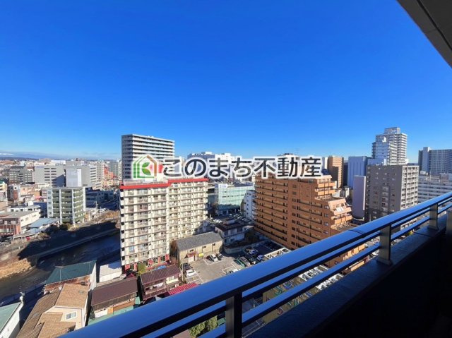 サーパス南大通りグランゲートの展望|玄関前からの展望です☆