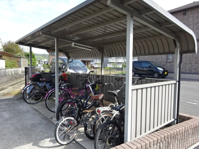 アシュランスBのその他共用部分|駐輪場