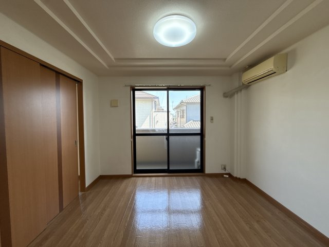 サンライズ高町の居間・リビング