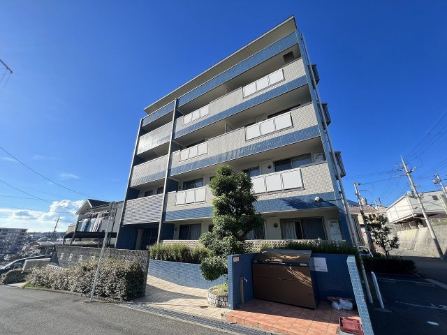 豊中市桜の町６丁目の賃貸マンションの外観