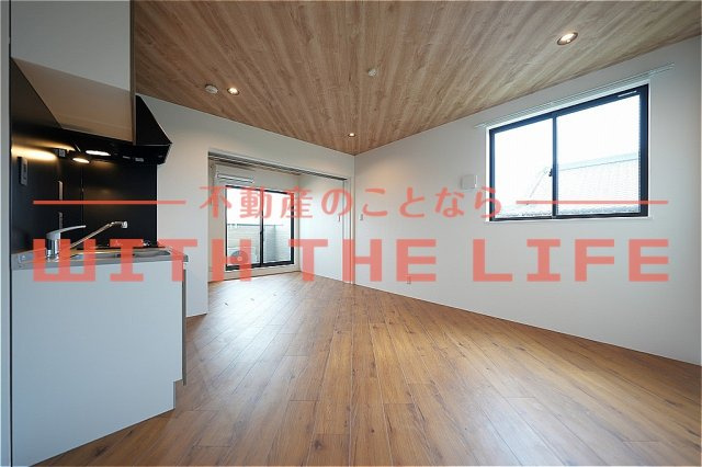 ティーレグノ野伏間【キャッシュバック対象物件】の居間・リビング|ゆったりとしたリビングです