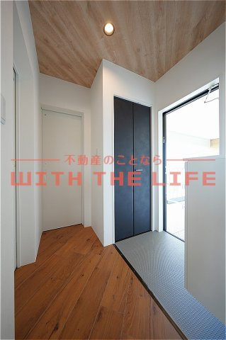 ティーレグノ野伏間【キャッシュバック対象物件】の玄関|玄関です