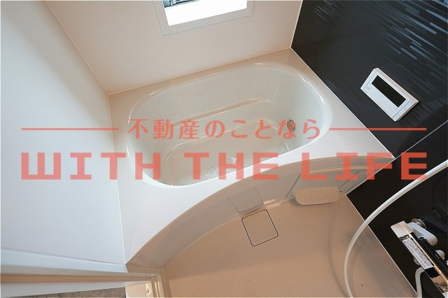 ティーレグノ野伏間【キャッシュバック対象物件】の浴室|コンパクトで使いやすいお風呂です