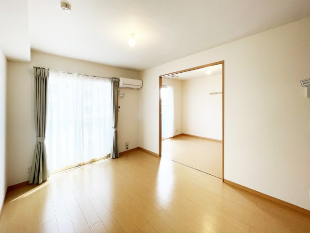 セジュール　マホロ　B棟の居間・リビング