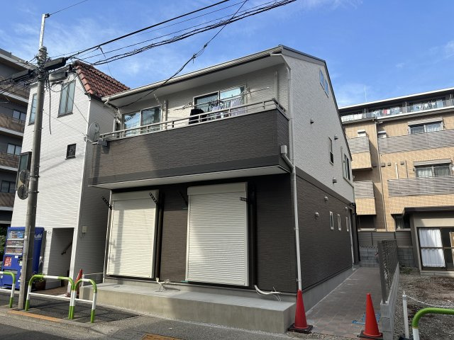 エスクエラの外観