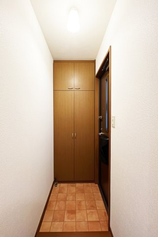 メゾン・ラフィーネ　A棟の玄関