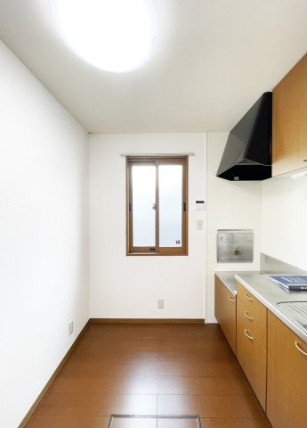 メゾン・ラフィーネ　A棟の居間・リビング