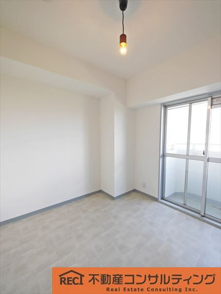 芦屋緑2住宅　13号棟の外観