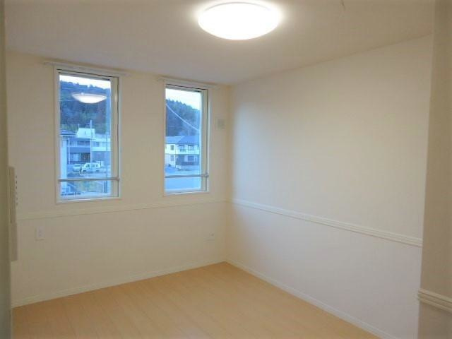 ロイヤル　グレースの洋室