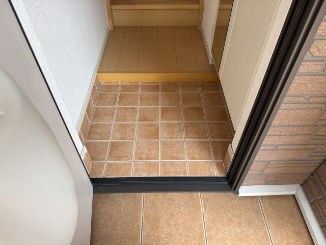 メゾンド　サンセールＢの玄関