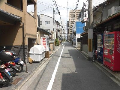フラッティ四条大宮Ⅱの周辺|前面道路