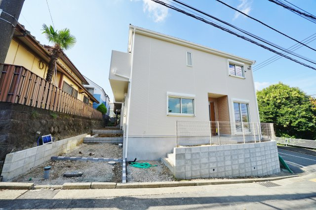 【横浜市旭区白根５丁目19-21全２棟新築戸建て２号棟】★仲介手数料無料★（白根小学校・鶴ヶ峰中学校）の外観