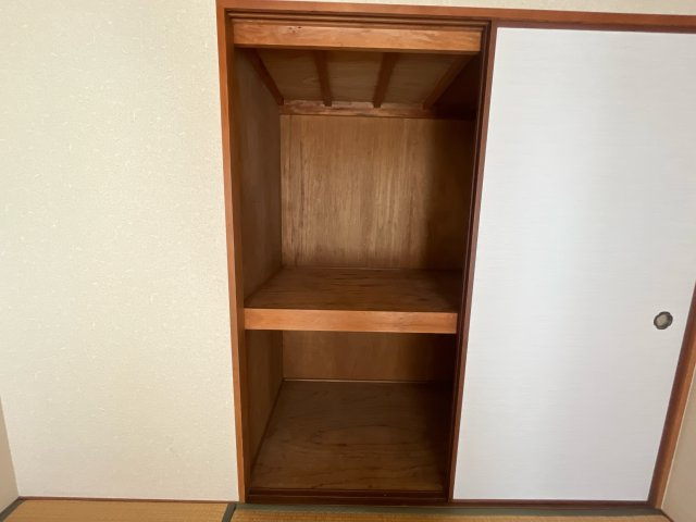 ロイヤルコーポ姫路の収納
