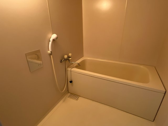 ロイヤルコーポ姫路北条の浴室