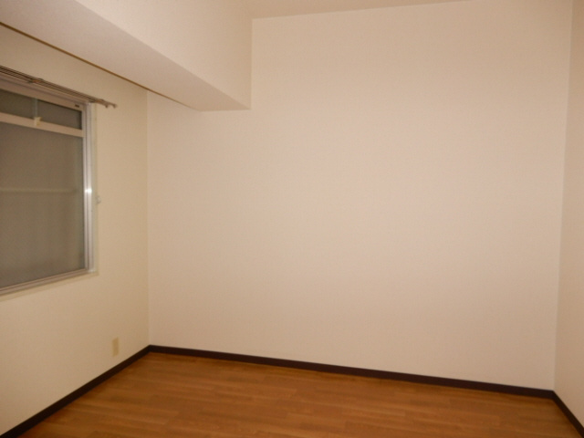 ロイヤルコーポ宝殿の子供部屋