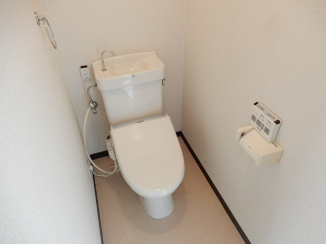 ロイヤルコーポ宝殿のトイレ