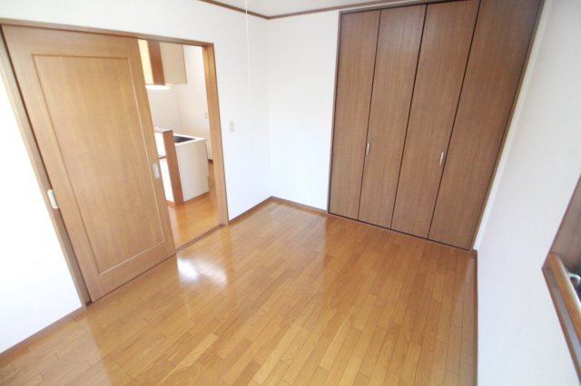 ベルアートの洋室