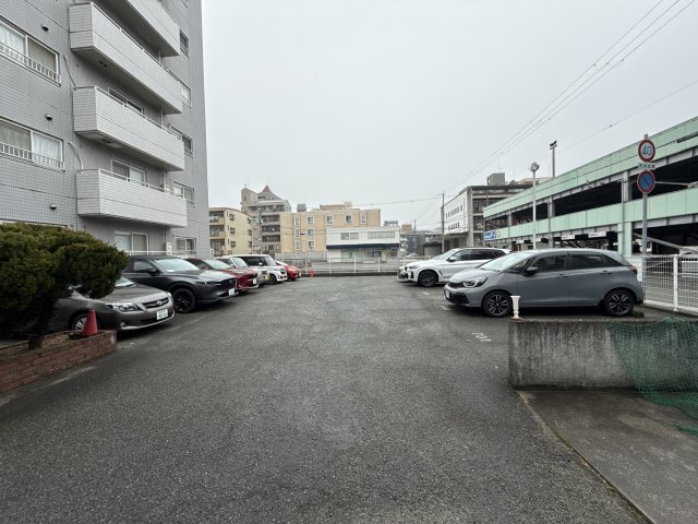 コーポ堂の前の駐車場
