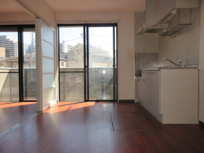 【居間・リビング】 | マロンハイツ