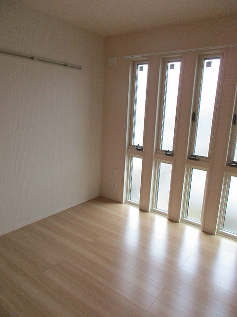 プレジールの居間・リビング