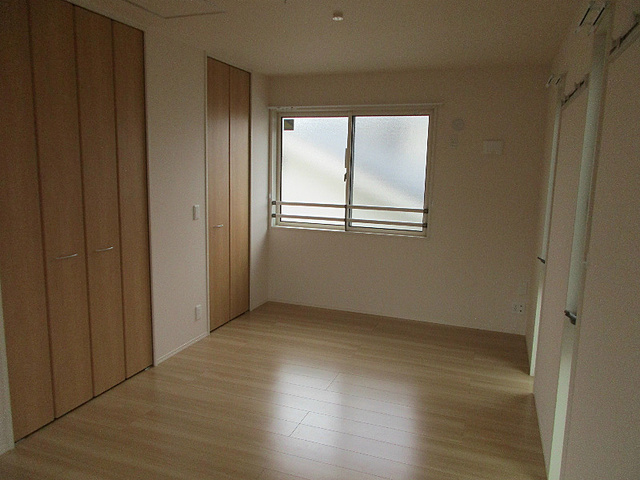 プレジールの居間・リビング