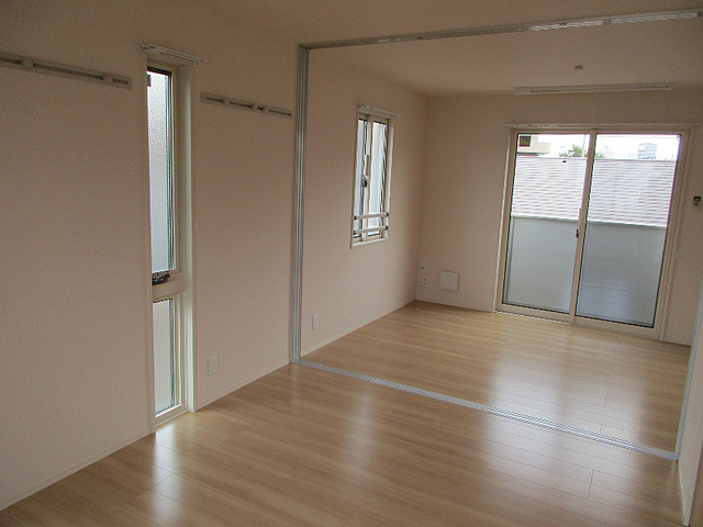 プレジールの居間・リビング