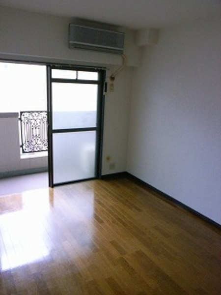 ダイナコート小倉城野　7階の居間・リビング|初期費用分割可能です。別号室のものになります。現状優先。