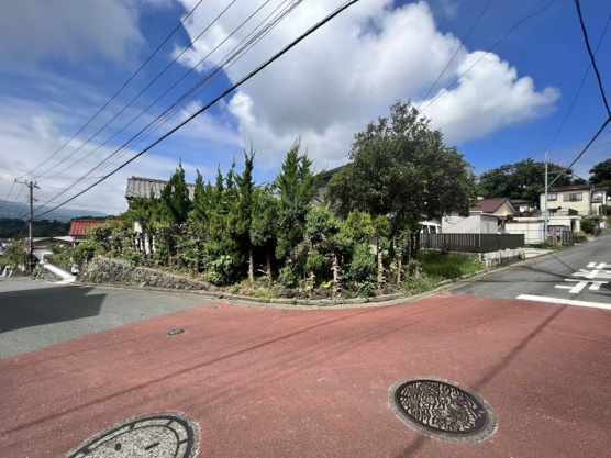 【前面道路含む現地写真】 | 伊東市荻　戸建