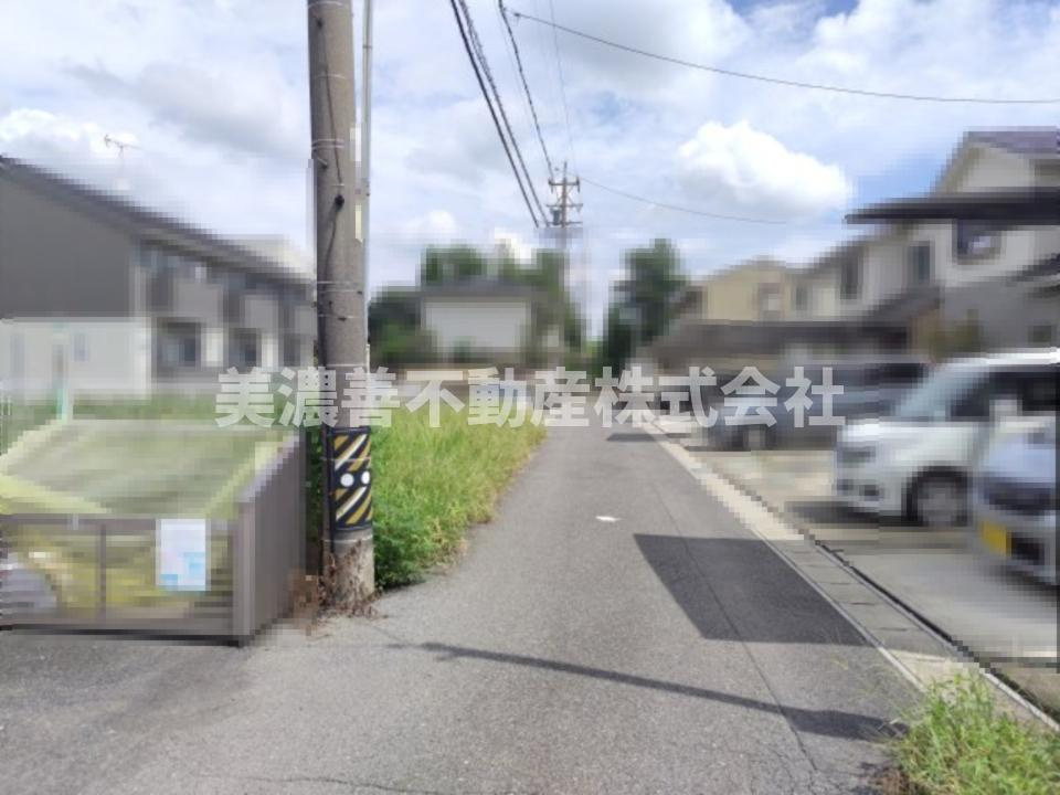 ６１６９１　大垣市波須１丁目土地の前面道路含む現地写真