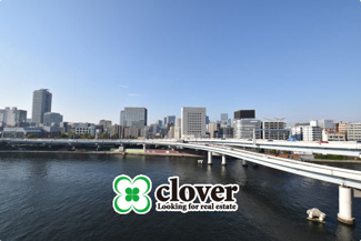 【展望】 | 眼前に広がる空の雄大さと、このお部屋の自慢の一つである「眺望」をご覧ください。毎日、この景色を独り占めできる新生活に夢が広がります。～即日のご見学可能～　お問合せはお気軽にどうぞ。
