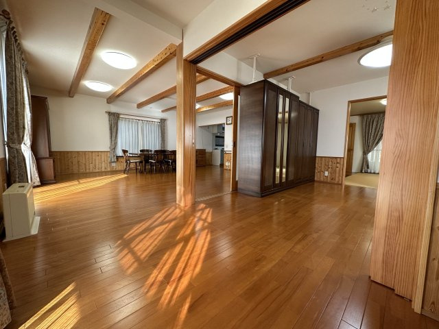 車椅子対応設計★6306吉成中古住宅の居間・リビング