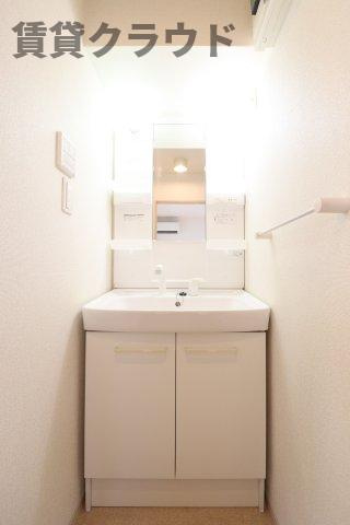 アルページュの洗面所|忙しい朝の身支度もこれなら安心ですね！