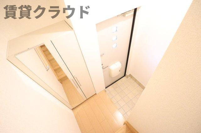 アルページュの玄関|全身鏡でお出かけ前に身だしなみチェック♪