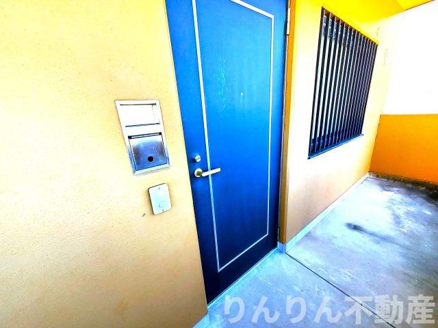 【玄関】 | ハイツはと | 明るい玄関です