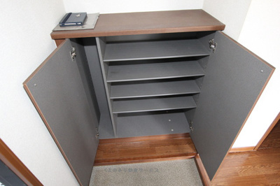 【エントランス】 | イリス三芳A棟 | 毎日通るエントランスはこのようになっています
イリス三芳A棟　201号室　2020年6月8日撮影